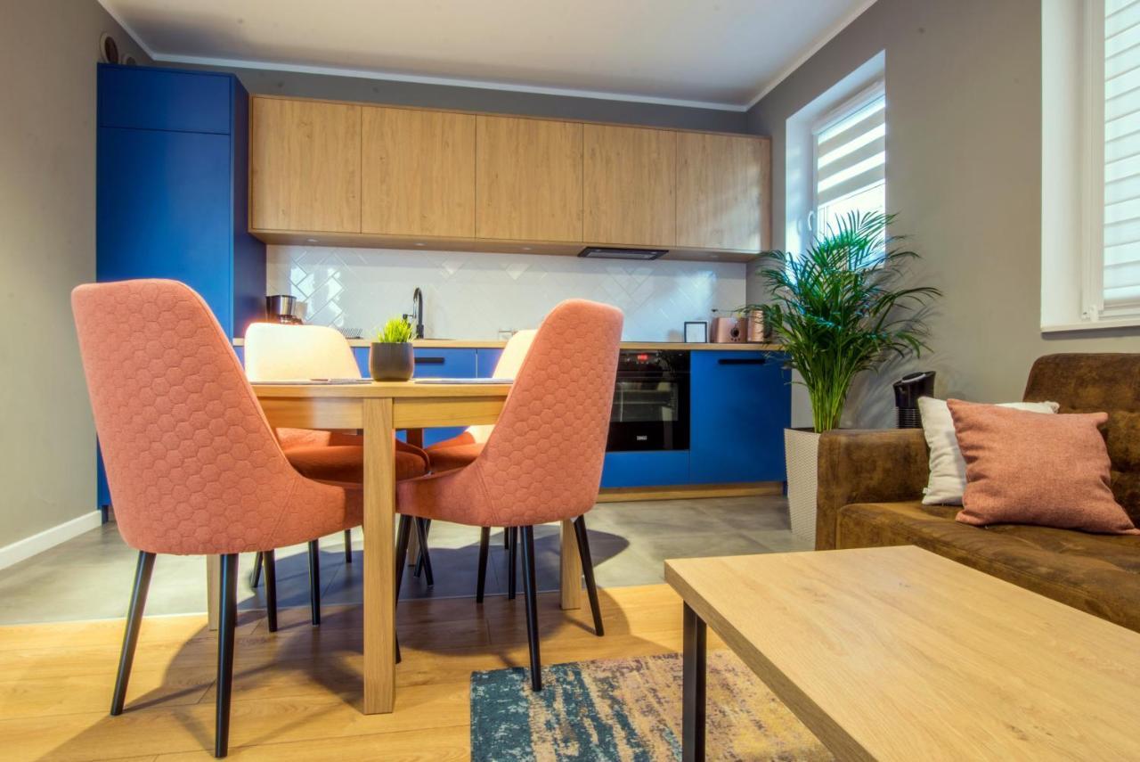 W&K Apartments - Blue Suite - Faktura Vat, Parking Кошалін Екстер'єр фото
