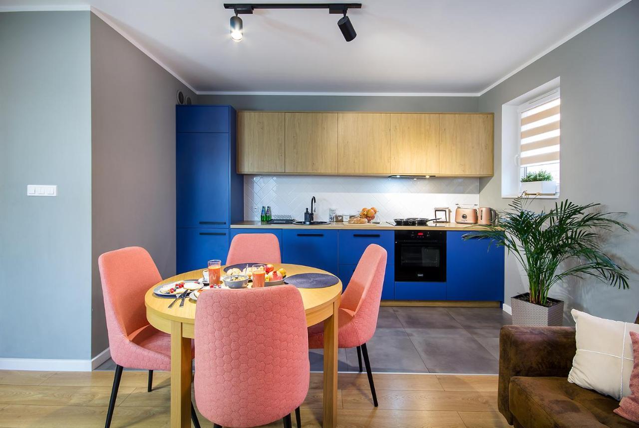 W&K Apartments - Blue Suite - Faktura Vat, Parking Кошалін Екстер'єр фото