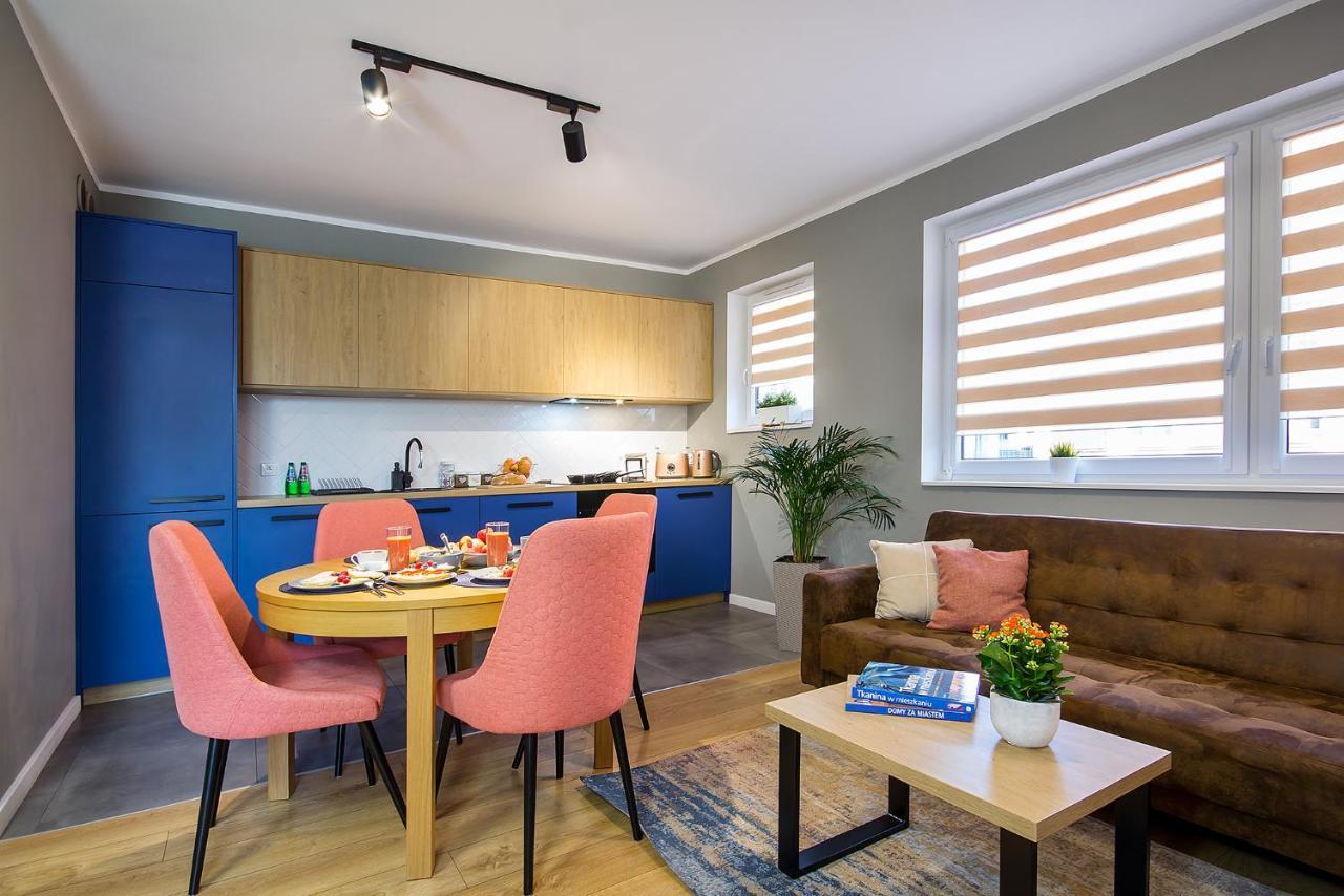 W&K Apartments - Blue Suite - Faktura Vat, Parking Кошалін Екстер'єр фото
